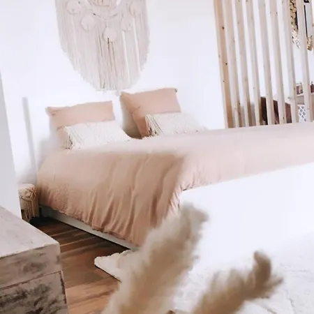 Le Magnifique Apartment
